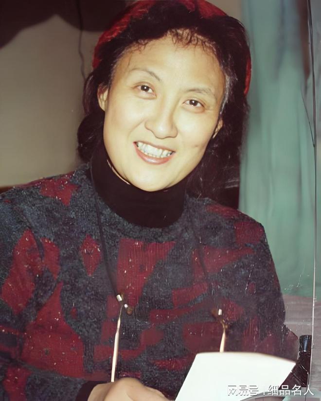 》的编剧骗走3738万美元她想自杀OG真人黄宗英：曾被《苦恼人的笑(图15)